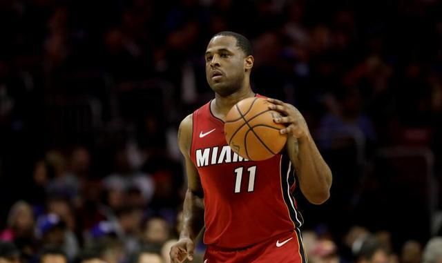 意甲半场：贝里沙造险斯图利奇失良机，克雷莫纳暂0-0莱切（意甲半场战报：贝里沙制造险情，斯图利奇错失良机，克雷莫纳暂与莱切0-0）