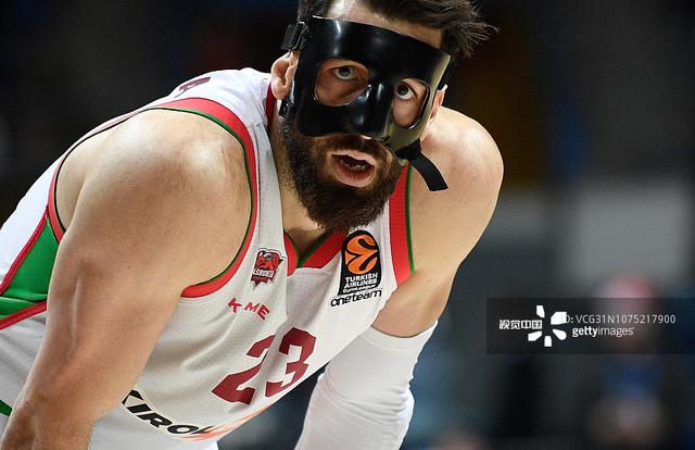 弗兰克：克罗地亚队成功的原因是团结；我曾看着魔笛比赛长大（弗兰克：团结成就克罗地亚；我从小看魔笛踢球长大）