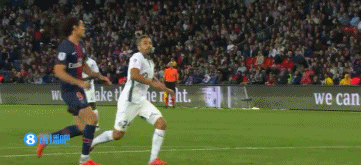 恩里克：大巴黎展现出高水准，首次看到门将连续4次扑点（恩里克：巴黎展现顶级水准，首次见门将连扑4个点球）