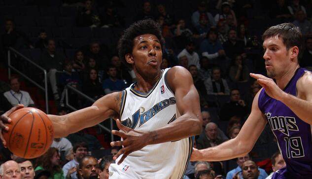 意大利杯16强综述：AC米兰从容应战内战称雄，博洛尼亚双线作战疲态尽显（意大利杯16强回顾：AC米兰稳健晋级内战称王，博洛尼亚双线疲态显露）