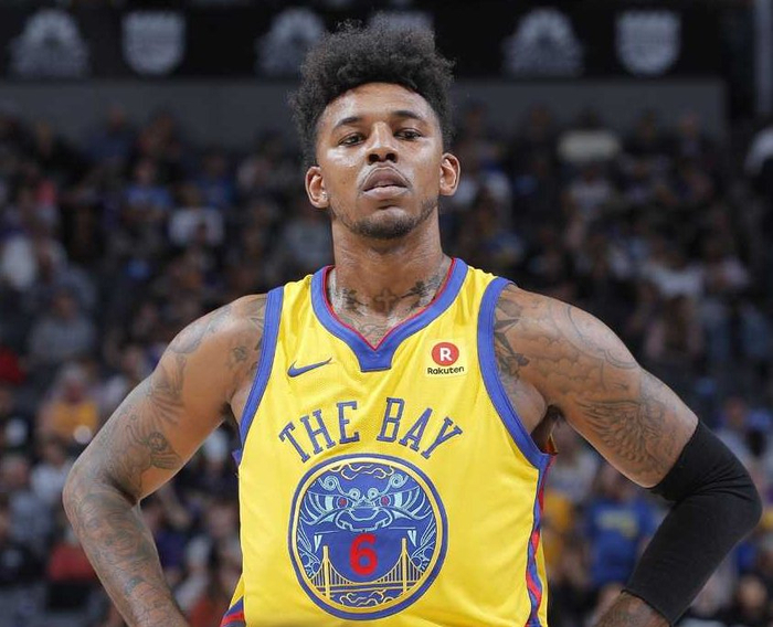 25球追平C罗，姆巴佩是赛季前20场进球最多的皇马球员（姆巴佩赛季前20场斩获25球，追平C罗居皇马同期进球榜首）