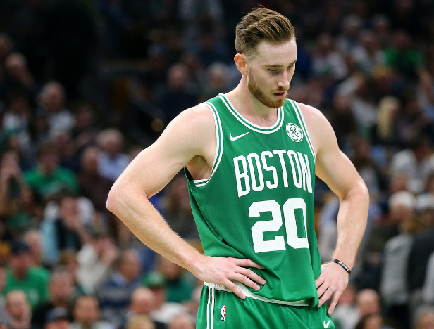 邮报:利物浦球探一直关注埃基蒂克,斯洛特知道需提升9号位.